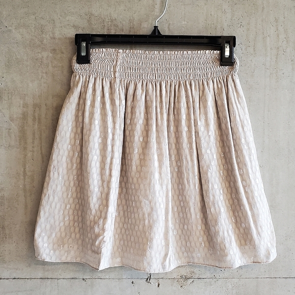 CLUB MONACO Grey Metallic Mini Skirt / XS - Picture 2 of 4